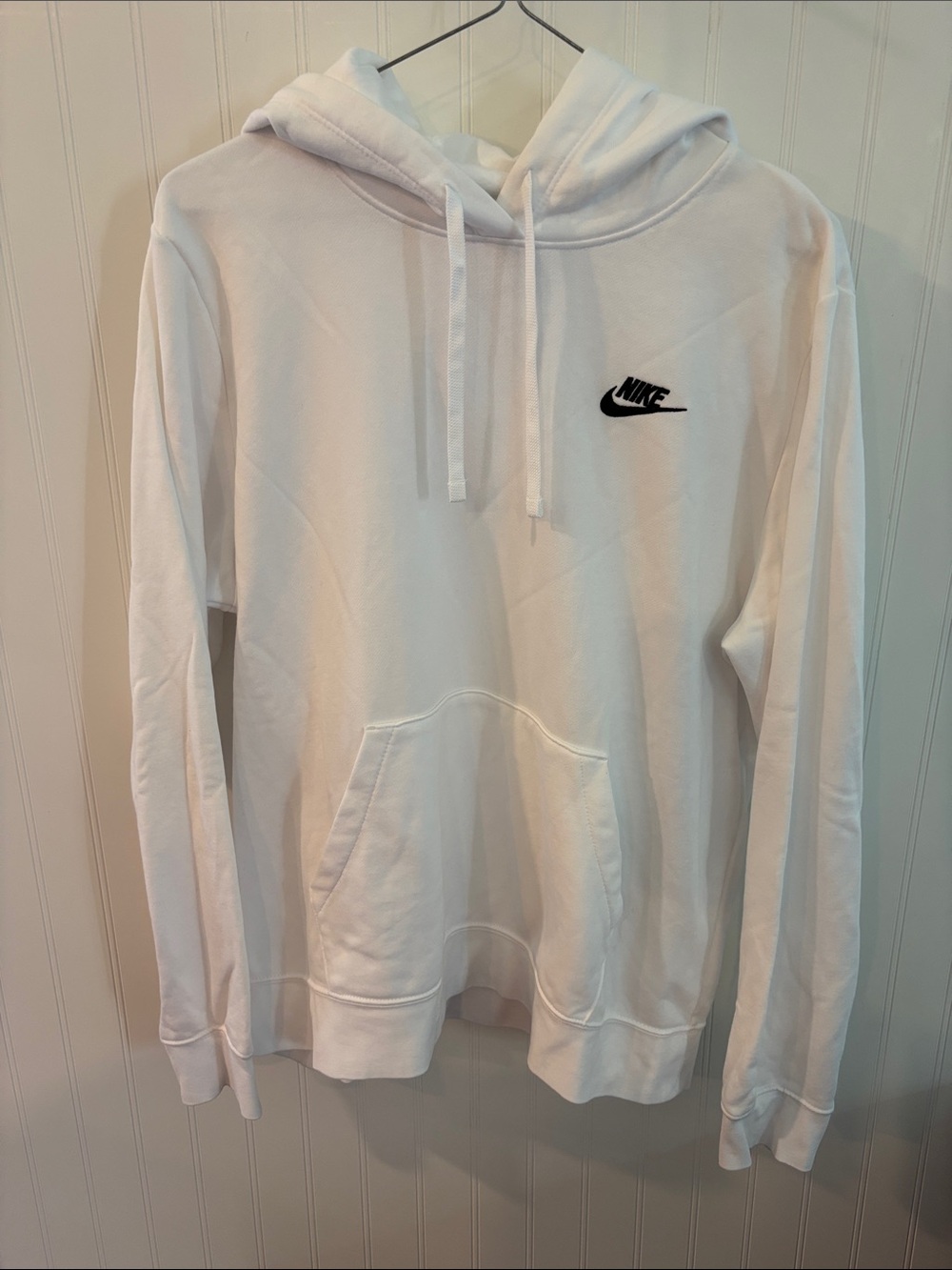Nike Sportswear Club Fleece Women’s White Hoodie Black Swoosh – Size L
